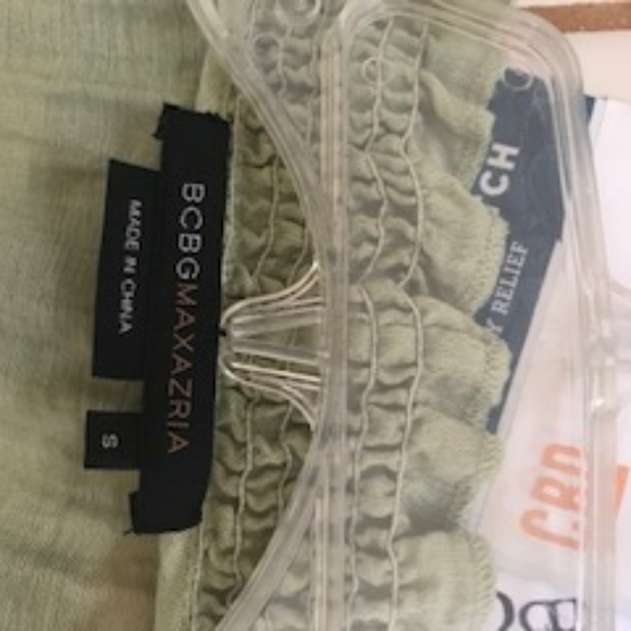 BCBG Maxazria dress in light green - Picture 3 of 3